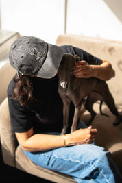 Casquette en denim noir - Logo "Dogs. Because People Suck" 