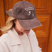 Casquette en denim marron - Logo "Dogs & Wine Make Everything Fine" 
