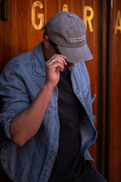 Casquette en denim gris - Dogs & Wine Make Everything Fine 